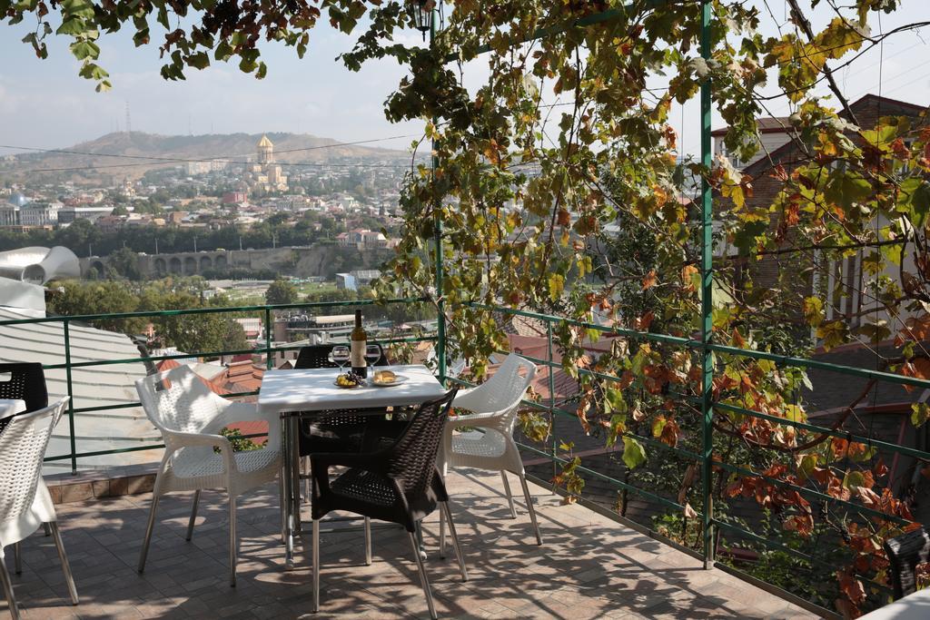 Cherdachok Tbilisi Exterior photo