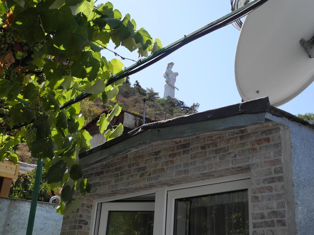 Cherdachok Tbilisi Exterior photo